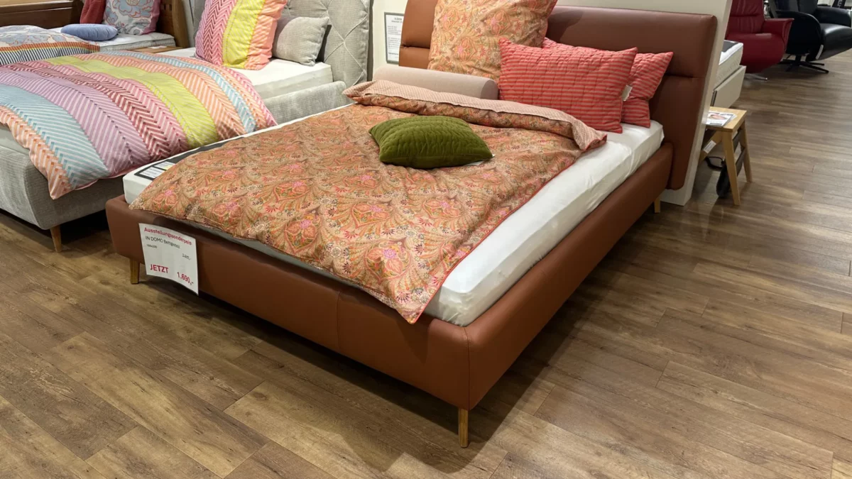 In Domo Bettgestell 140x200, echtes Leder